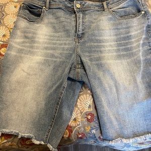 Nearly new linger shorts worn 4 times.  Size 18W bought at Catos last summer